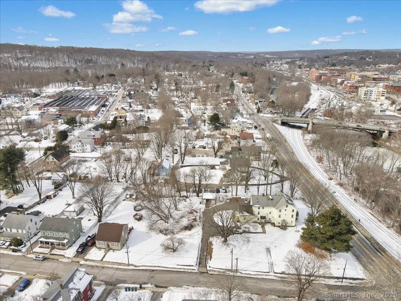 Windham, Connecticut 06226, United States, 15 Bedrooms Bedrooms, ,6 BathroomsBathrooms,Residential,Active,77495