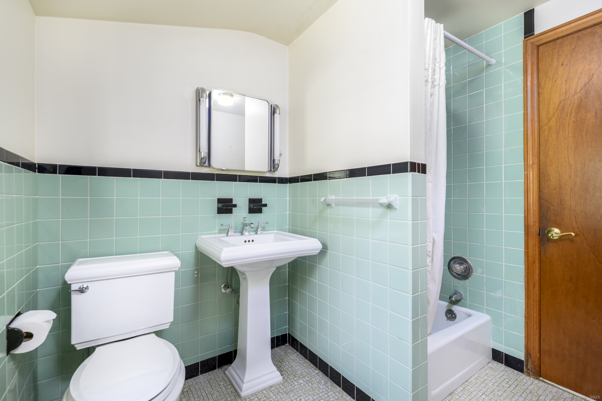 35 Woodbrook Drive, Stamford, Connecticut image 21