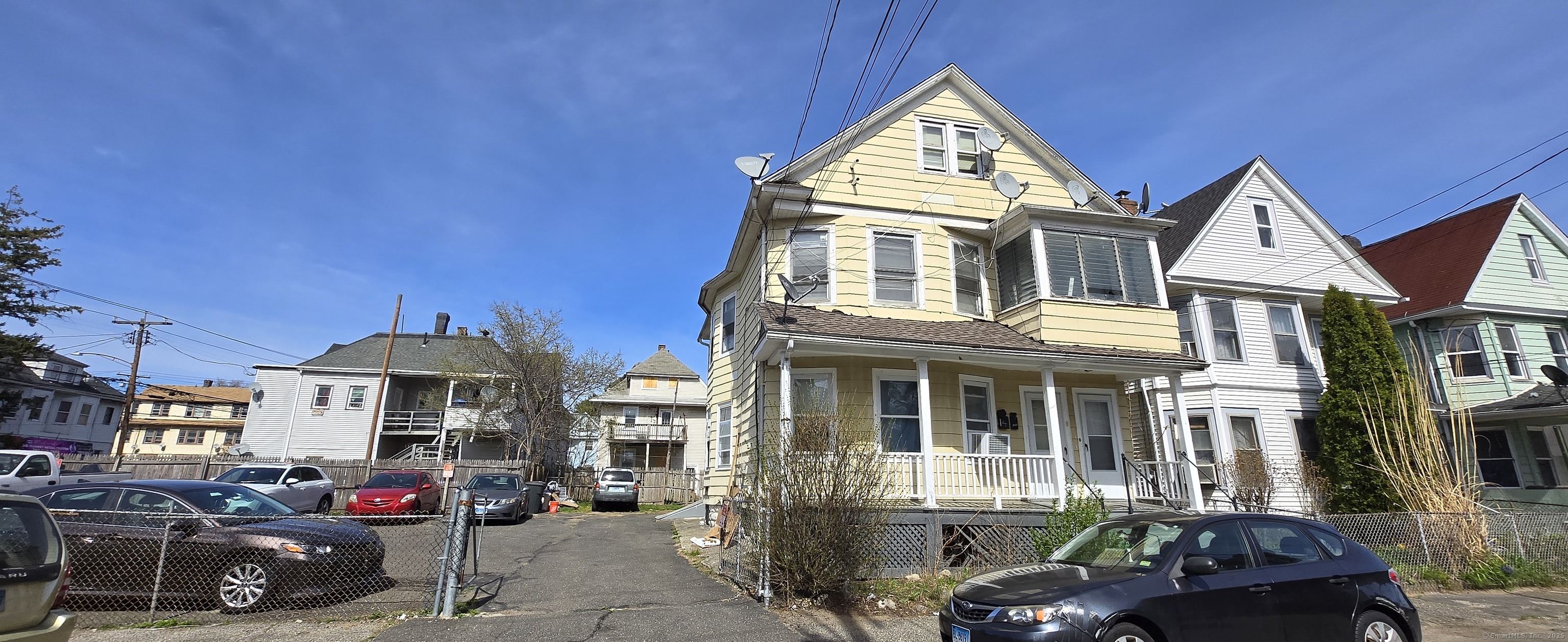 Property for Sale at Denver Avenue, Bridgeport, Connecticut - Bedrooms: 5 
Bathrooms: 3 
Rooms: 11  - $449,900