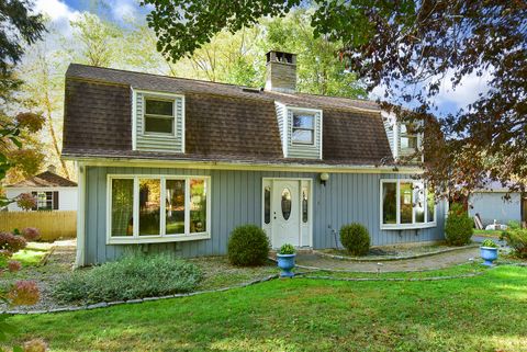 Homes For Sale - 10 Ash Street<br/> Stafford, CT 06076