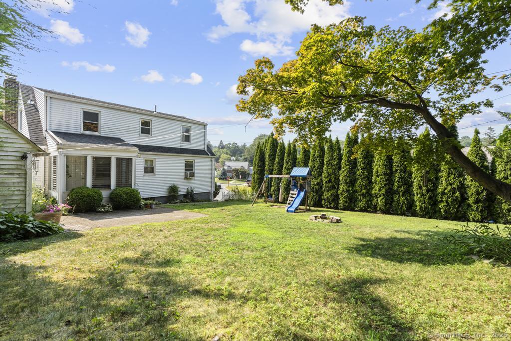 New Britain, Connecticut 06053, United States, 4 Bedrooms Bedrooms, ,2 BathroomsBathrooms,Residential,Pending,184668