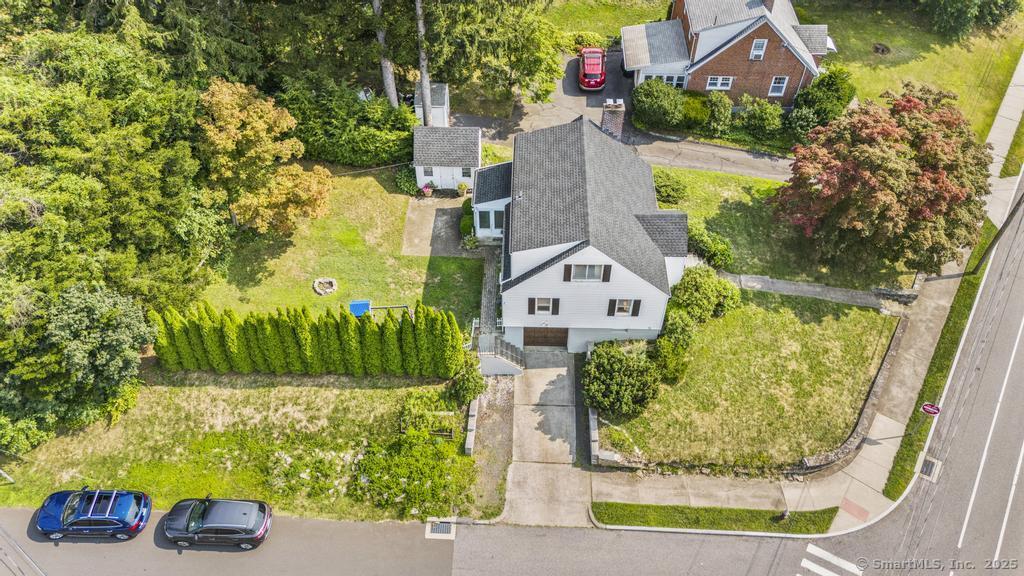 New Britain, Connecticut 06053, United States, 4 Bedrooms Bedrooms, ,2 BathroomsBathrooms,Residential,Pending,184668