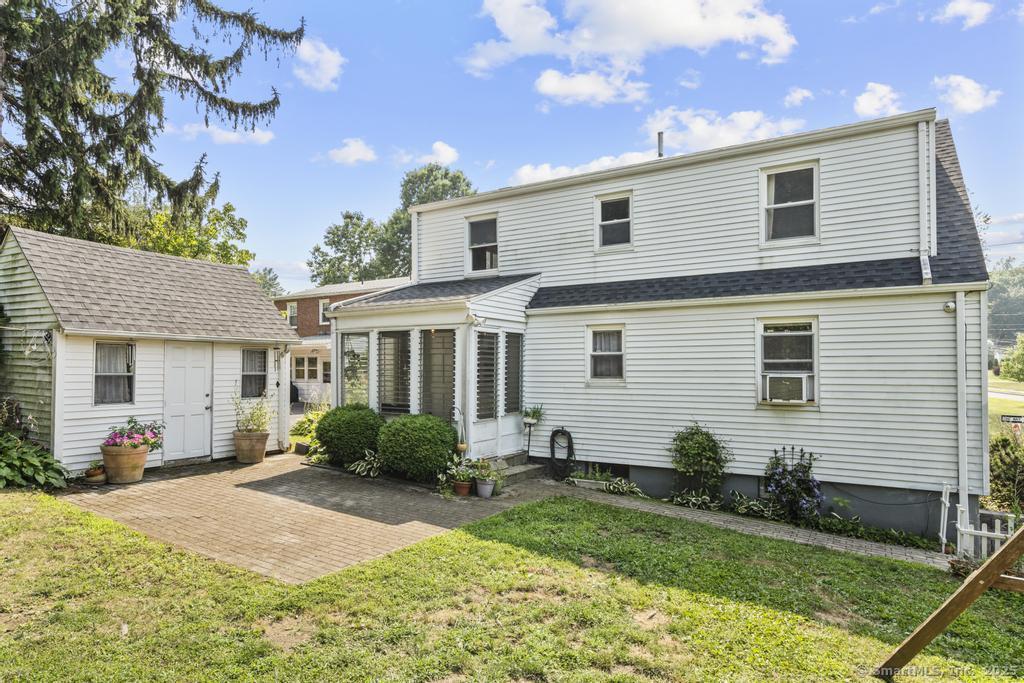 New Britain, Connecticut 06053, United States, 4 Bedrooms Bedrooms, ,2 BathroomsBathrooms,Residential,Pending,184668