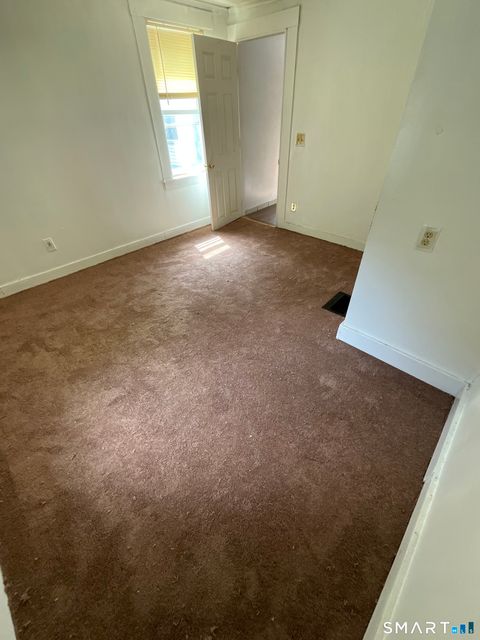 Tiny photo for 265 Oakland Street, Manchester, CT 06042 (MLS # 24150623)