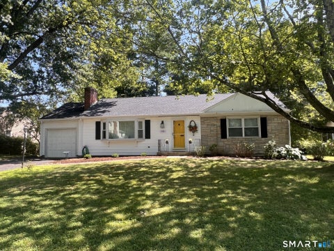 Homes For Rent - 48 Meadow Farms Road<br/> West Hartford, CT 06107