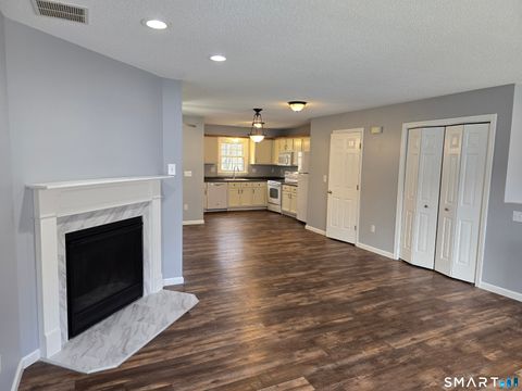 Tiny photo for 177 Bemis Street #4D, Plymouth, CT 06786 (MLS # 24170351)