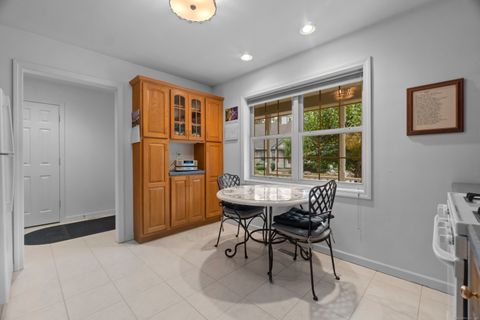 Tiny photo for 5 Crabapple Lane #5, East Lyme, CT 06357 (MLS # 24131871)