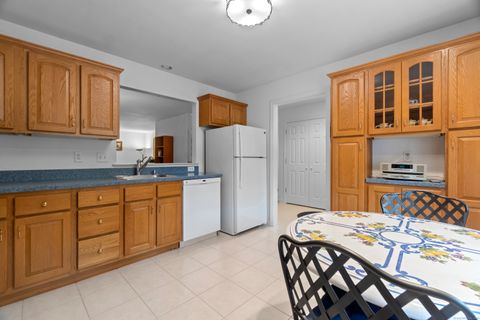 Tiny photo for 5 Crabapple Lane #5, East Lyme, CT 06357 (MLS # 24131871)