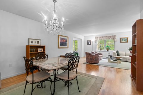 Tiny photo for 5 Crabapple Lane #5, East Lyme, CT 06357 (MLS # 24131871)