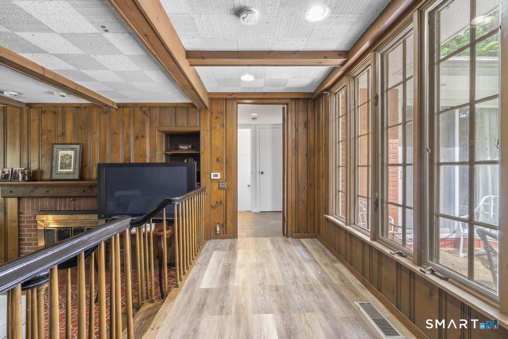 12 Jenick Lane