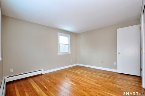 Tiny photo for 76 Lincoln Way, Windsor, CT 06095 (MLS # 24095655)