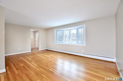 Tiny photo for 76 Lincoln Way, Windsor, CT 06095 (MLS # 24095655)