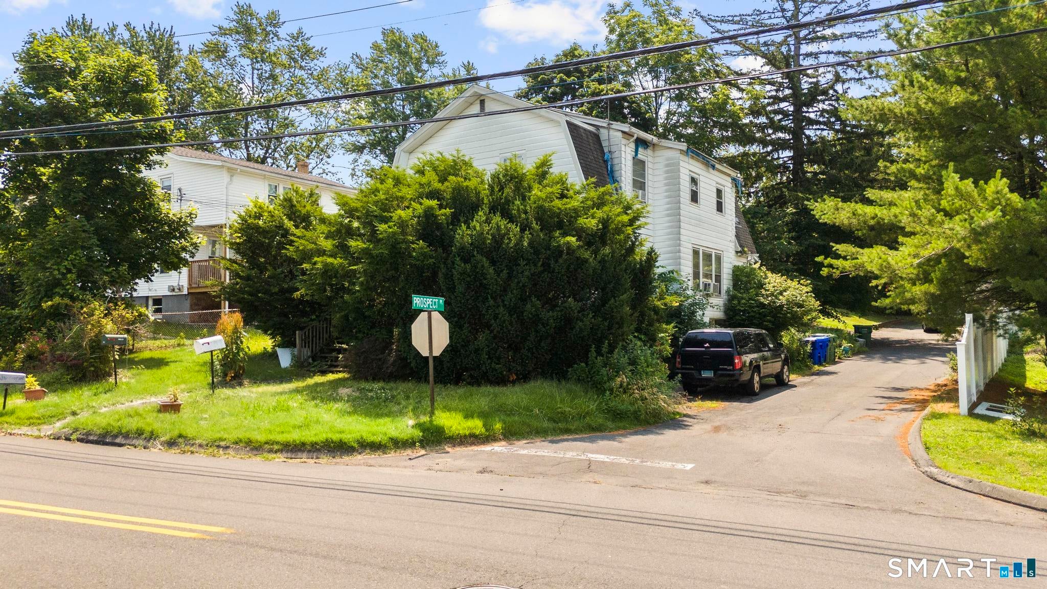 2 Nooks Hill Road