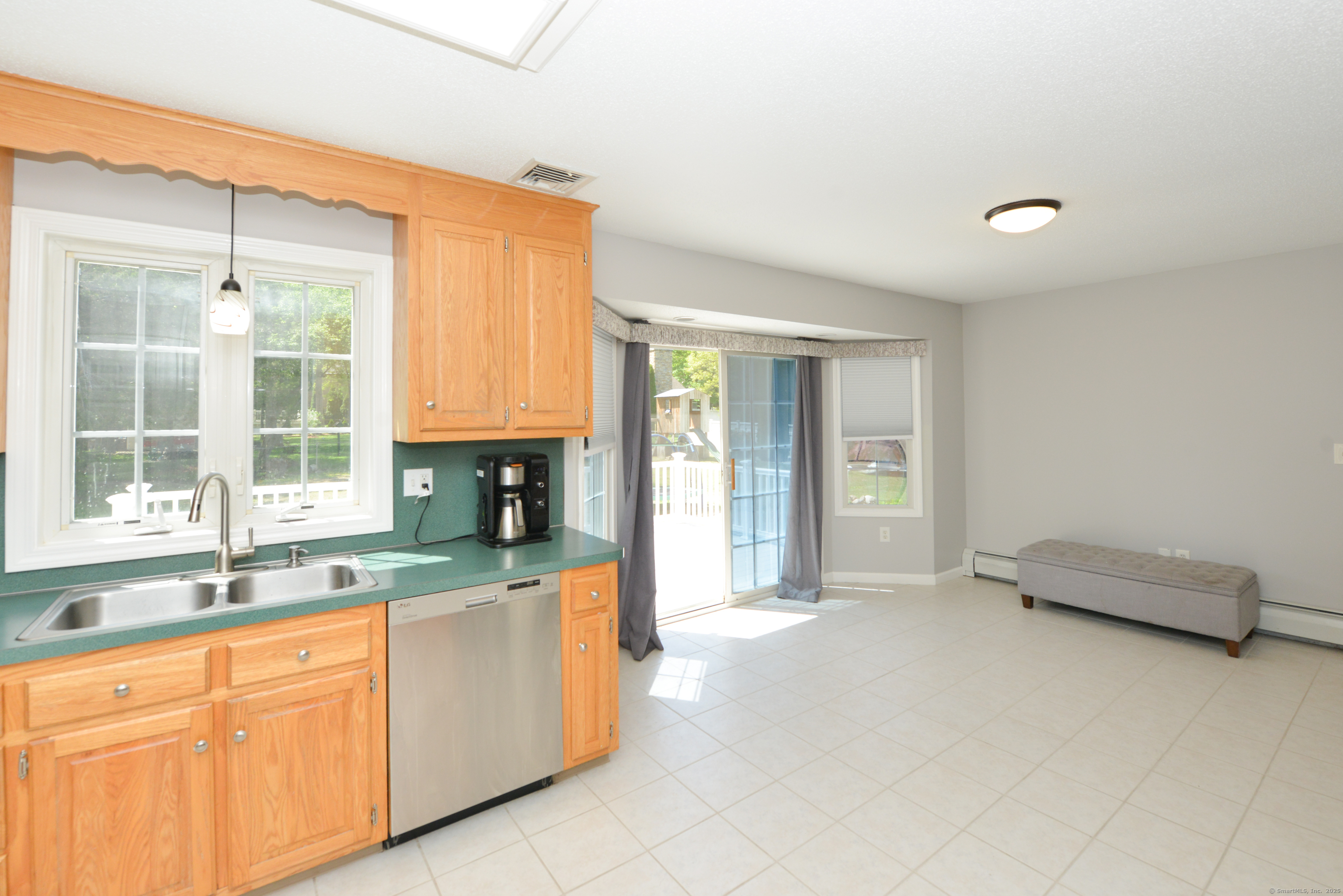 39 Warner Street, Bristol, Connecticut image 6