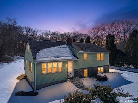 Photo of 42 Roseleah Drive, Waterford, CT 06385 (MLS # 24156355)