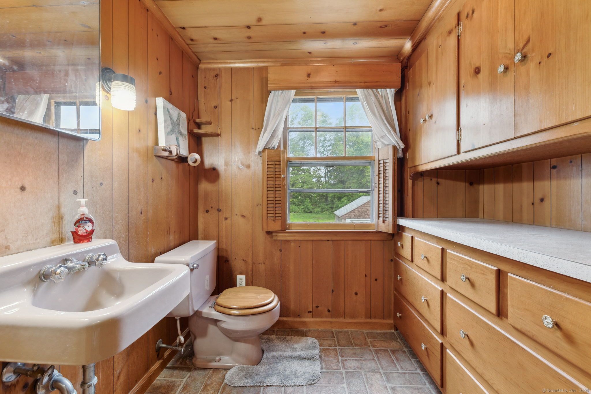 151 Spring Street, Windsor Locks, Connecticut image 21
