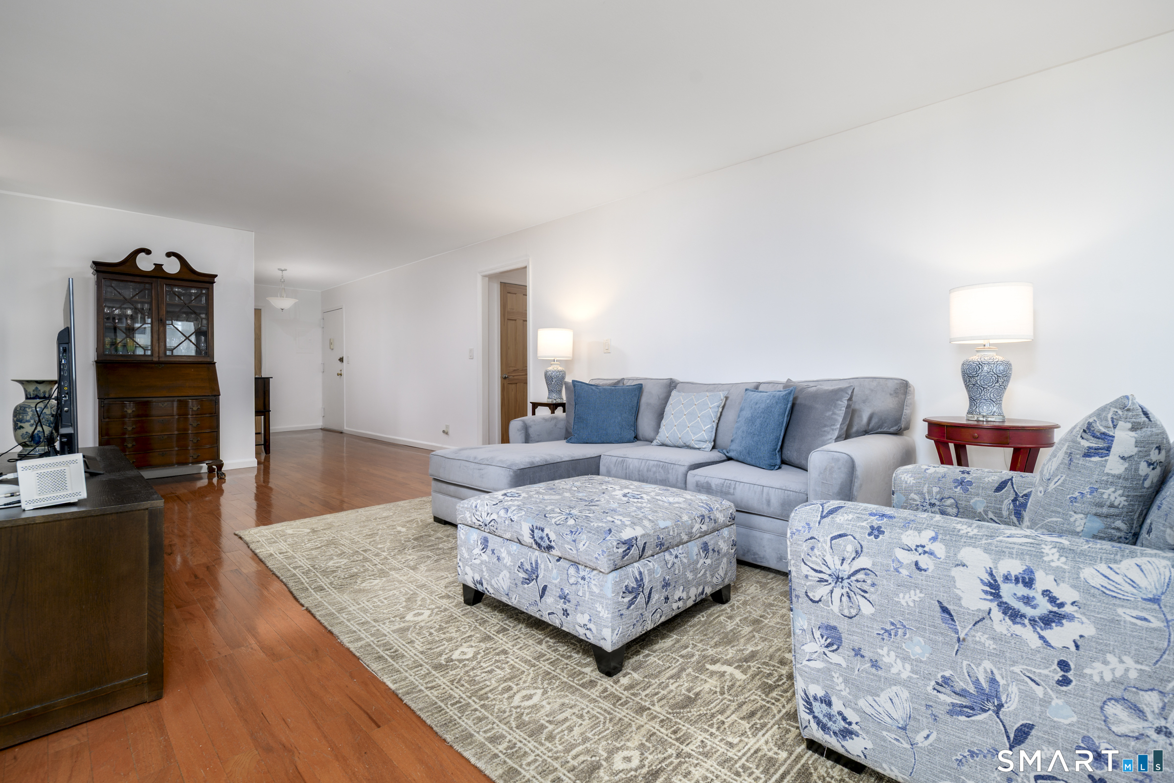 50 Glenbrook Road APT 7C