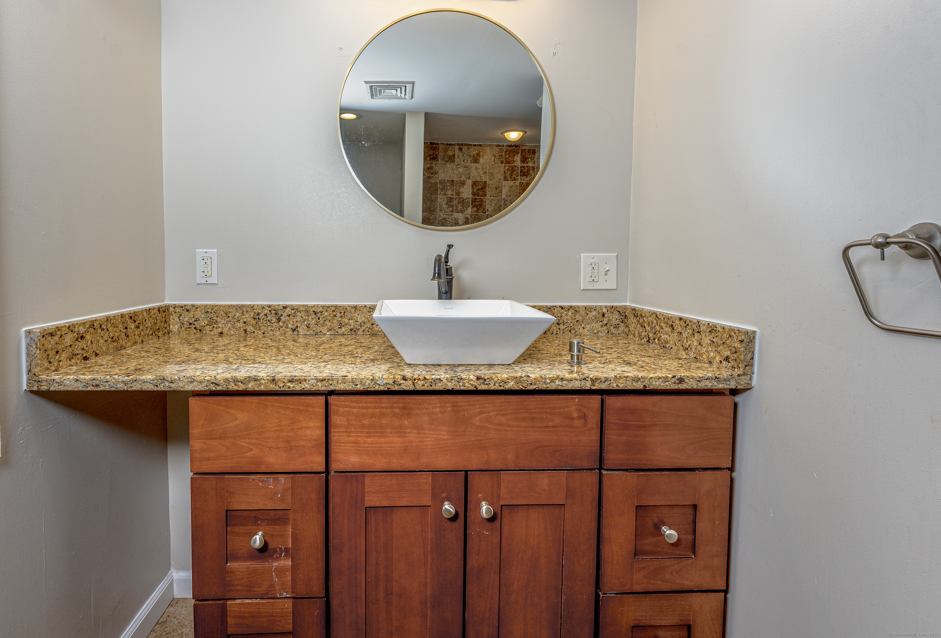 47 Dale Street, East Haven, Connecticut image 21