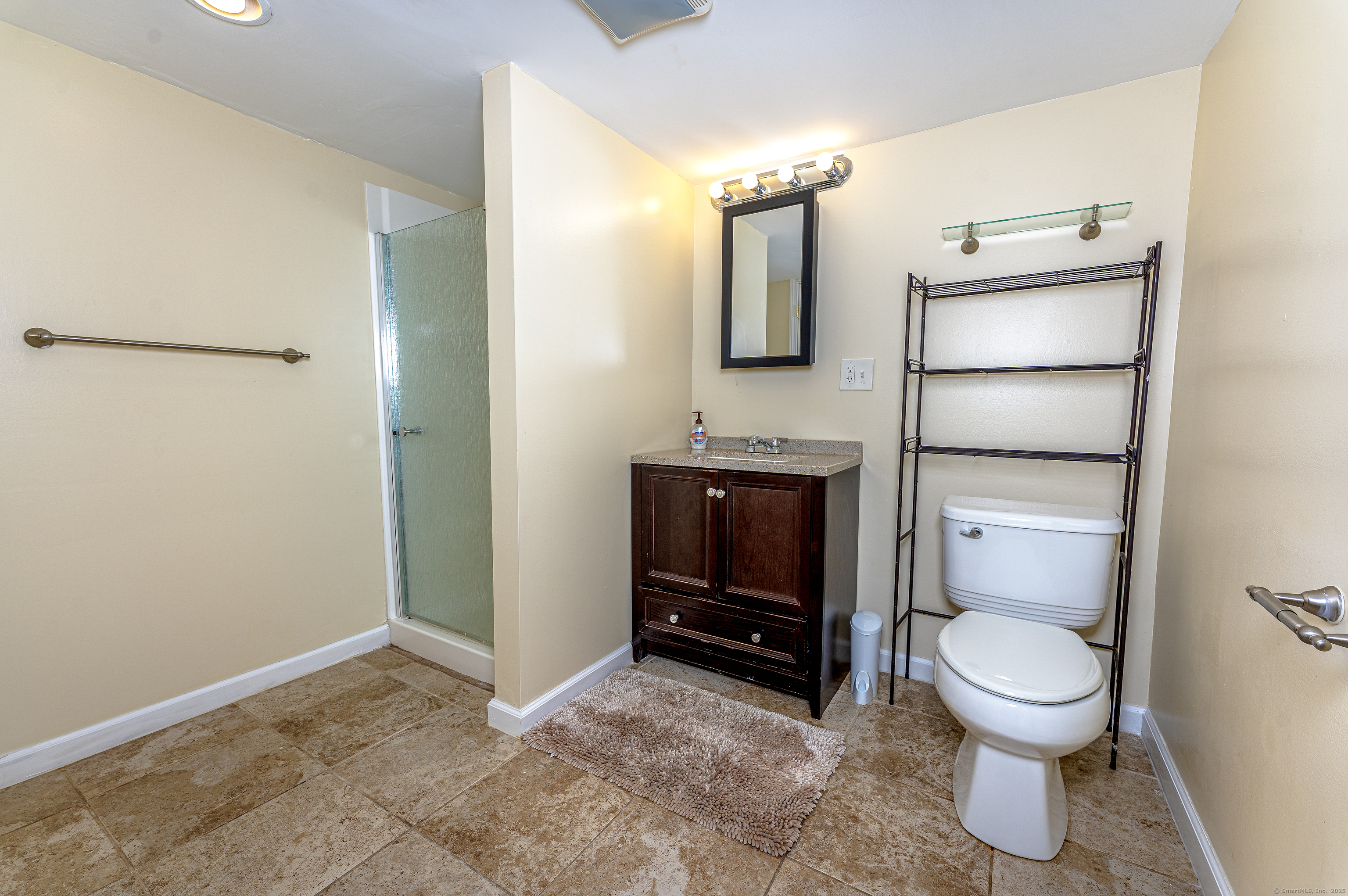 47 Dale Street, East Haven, Connecticut image 34
