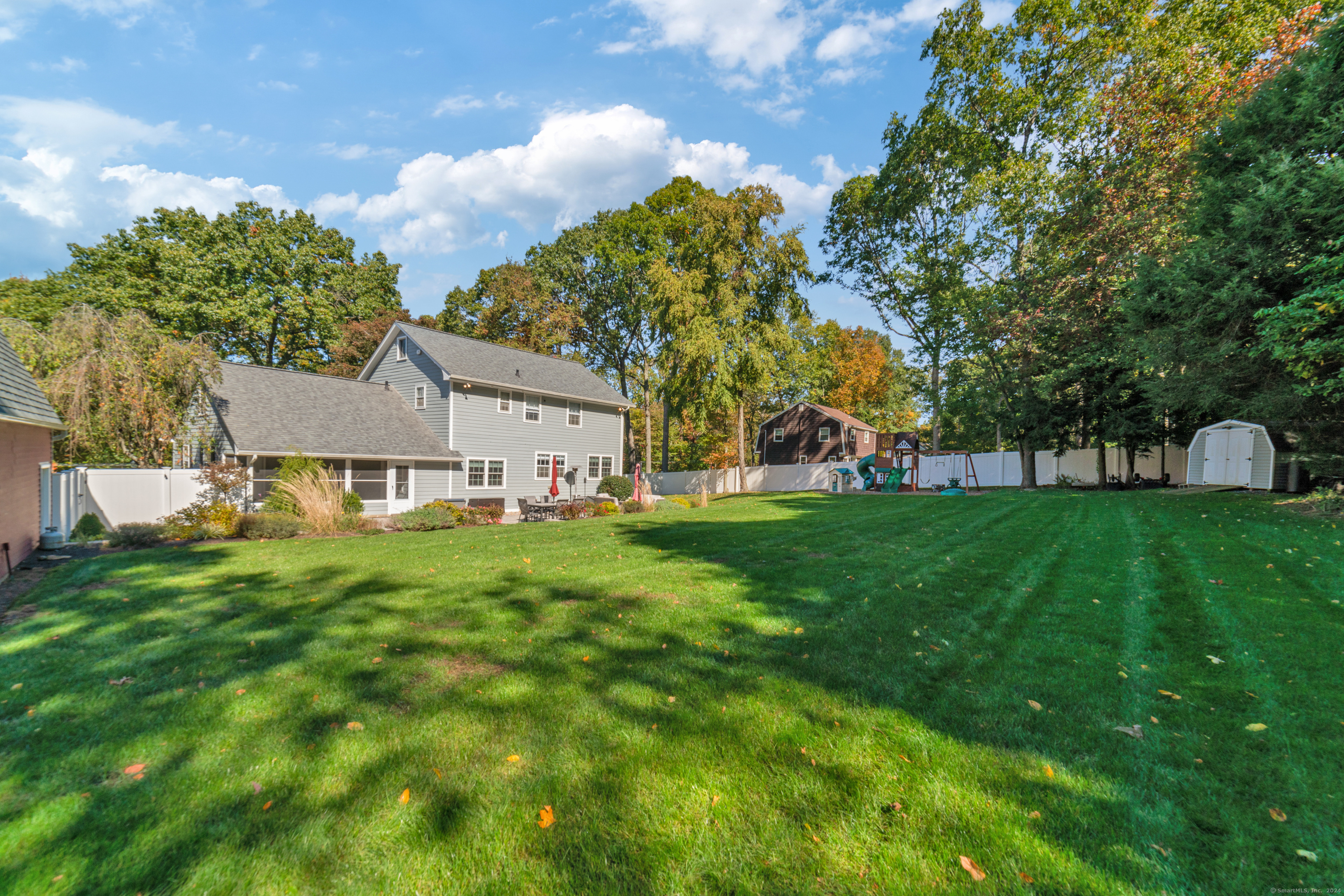 23 Carriage Drive, Oxford, Connecticut image 36
