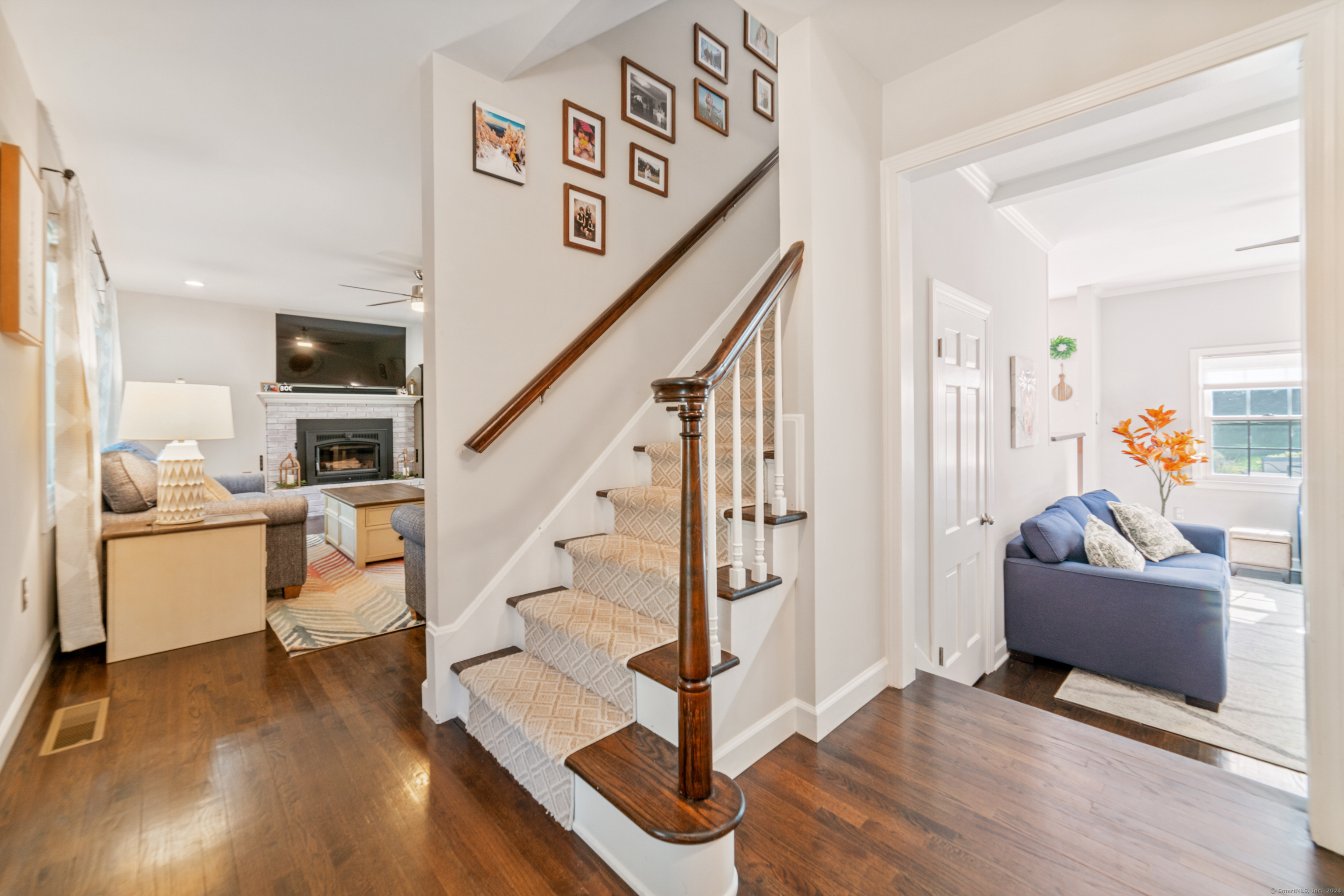 23 Carriage Drive, Oxford, Connecticut image 4