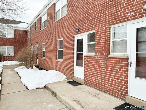 Tiny photo for 52 Arnold Way #52, West Hartford, CT 06119 (MLS # 24154288)