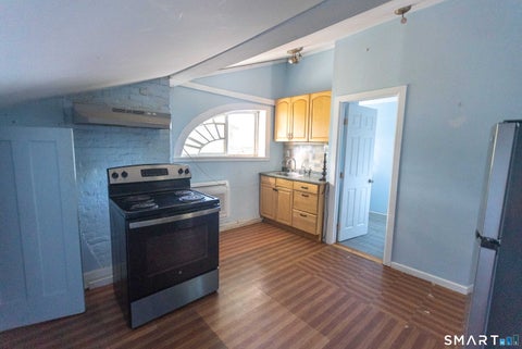 Photo of 171 Broadway #4, Norwich, CT 06360 (MLS # 24206966)