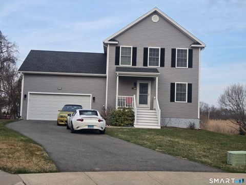 57 Beachside Avenue East Haven CT 06512