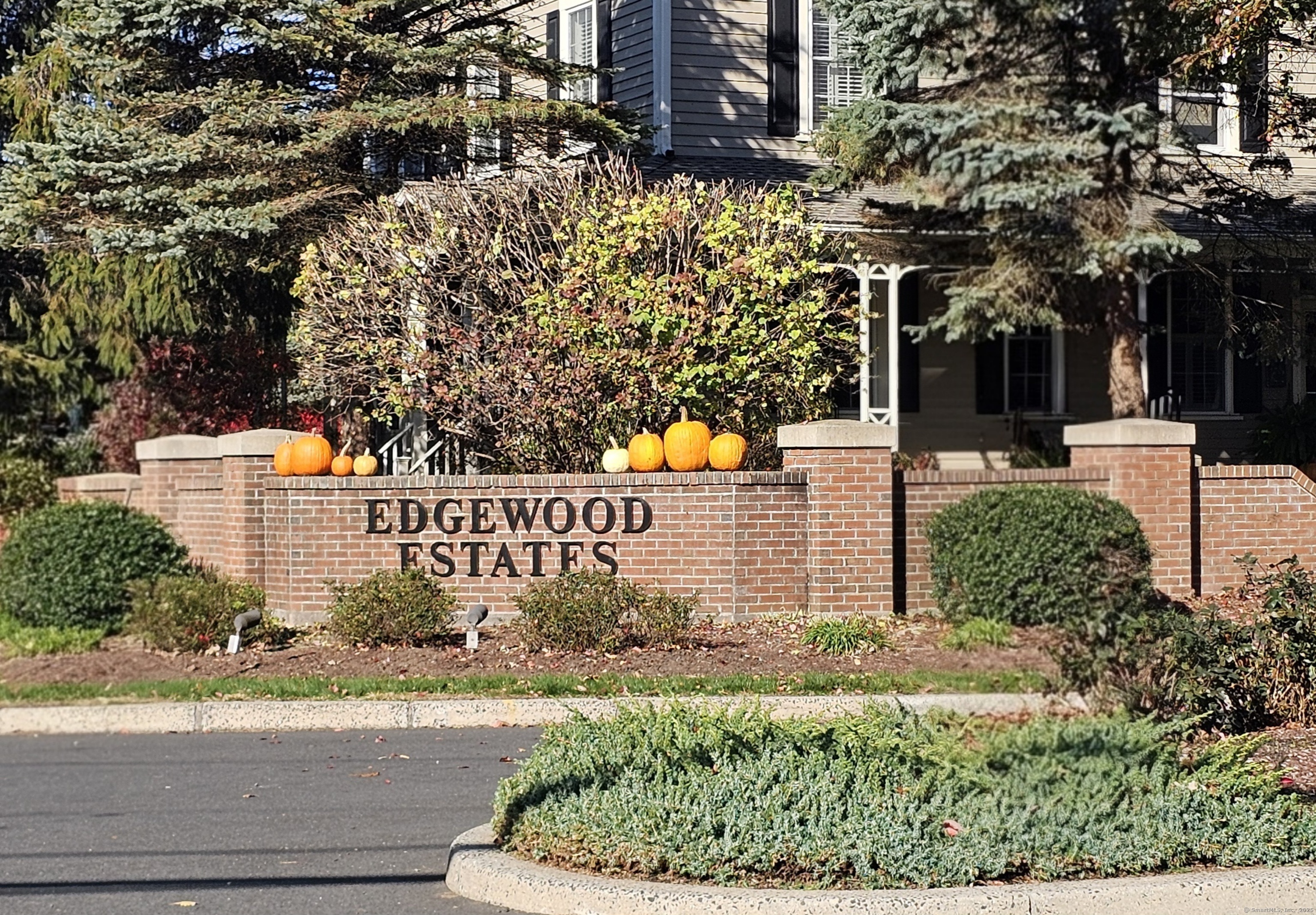 24 Worthington Drive 24