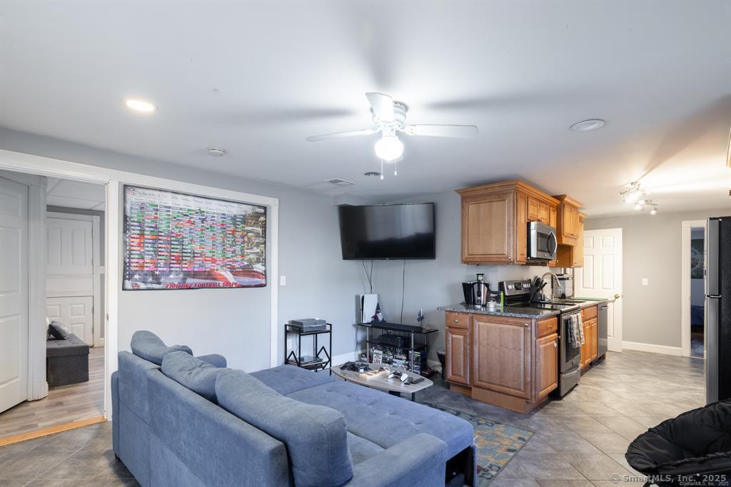 29 Towhee Lane, Glastonbury, Connecticut image 26