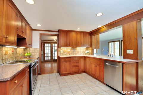 Tiny photo for 14 North Drive, Simsbury, CT 06070 (MLS # 24163067)