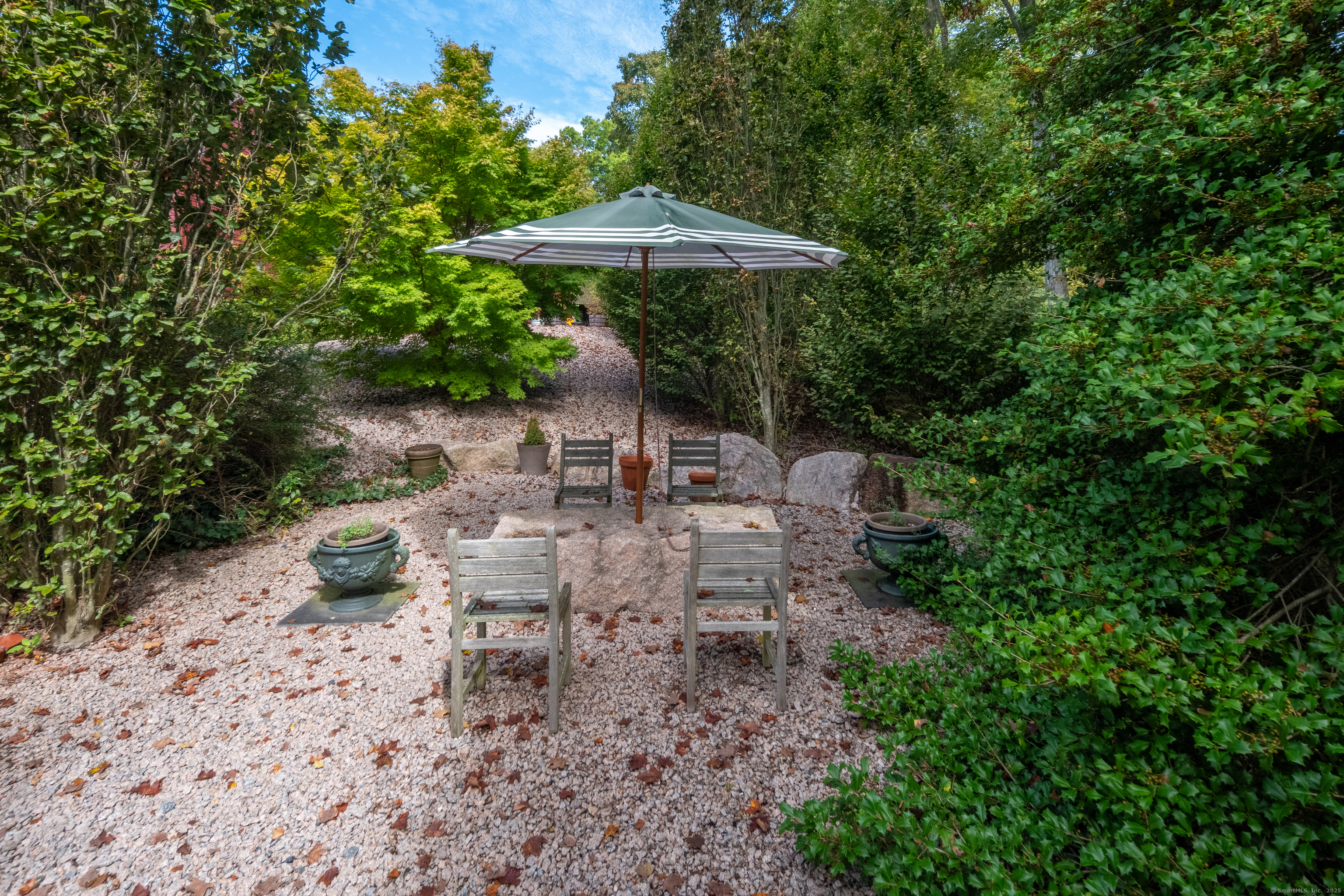 575 Leetes Island Road