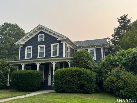 Homes For Sale - 124 Main Street<br/> Middlesex County, East Hampton, CT 06424