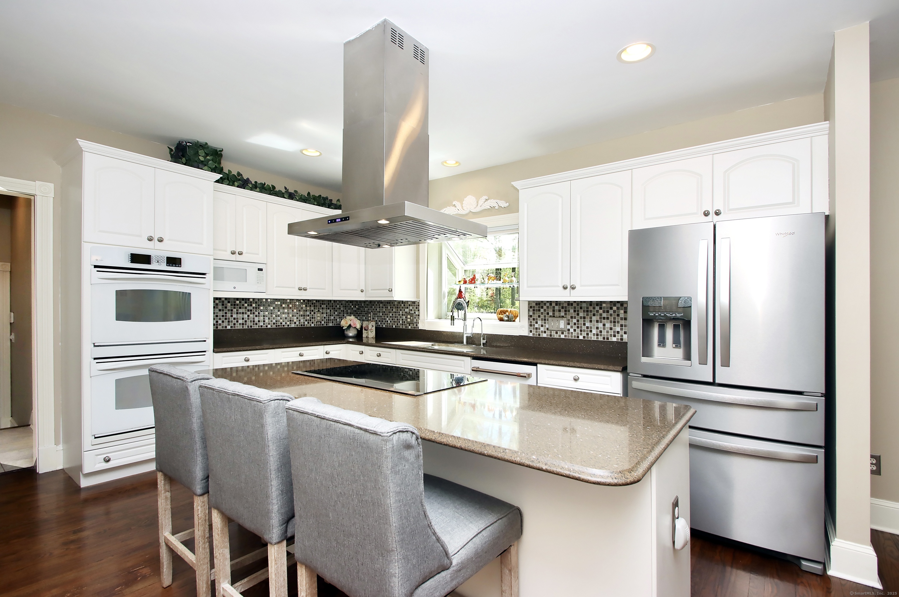 56 Grouse Lane, Woodbridge, Connecticut image 14