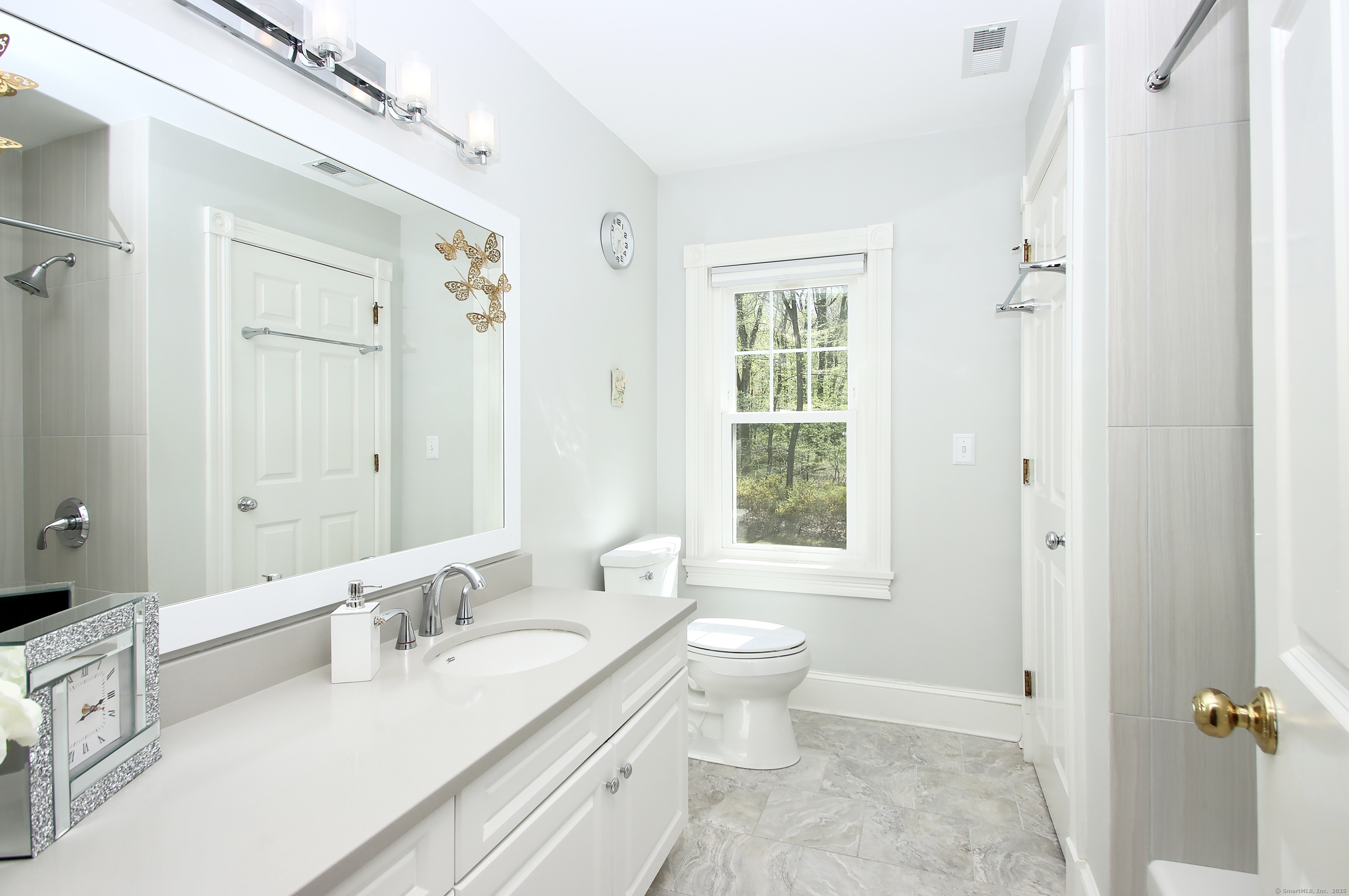 56 Grouse Lane, Woodbridge, Connecticut image 22