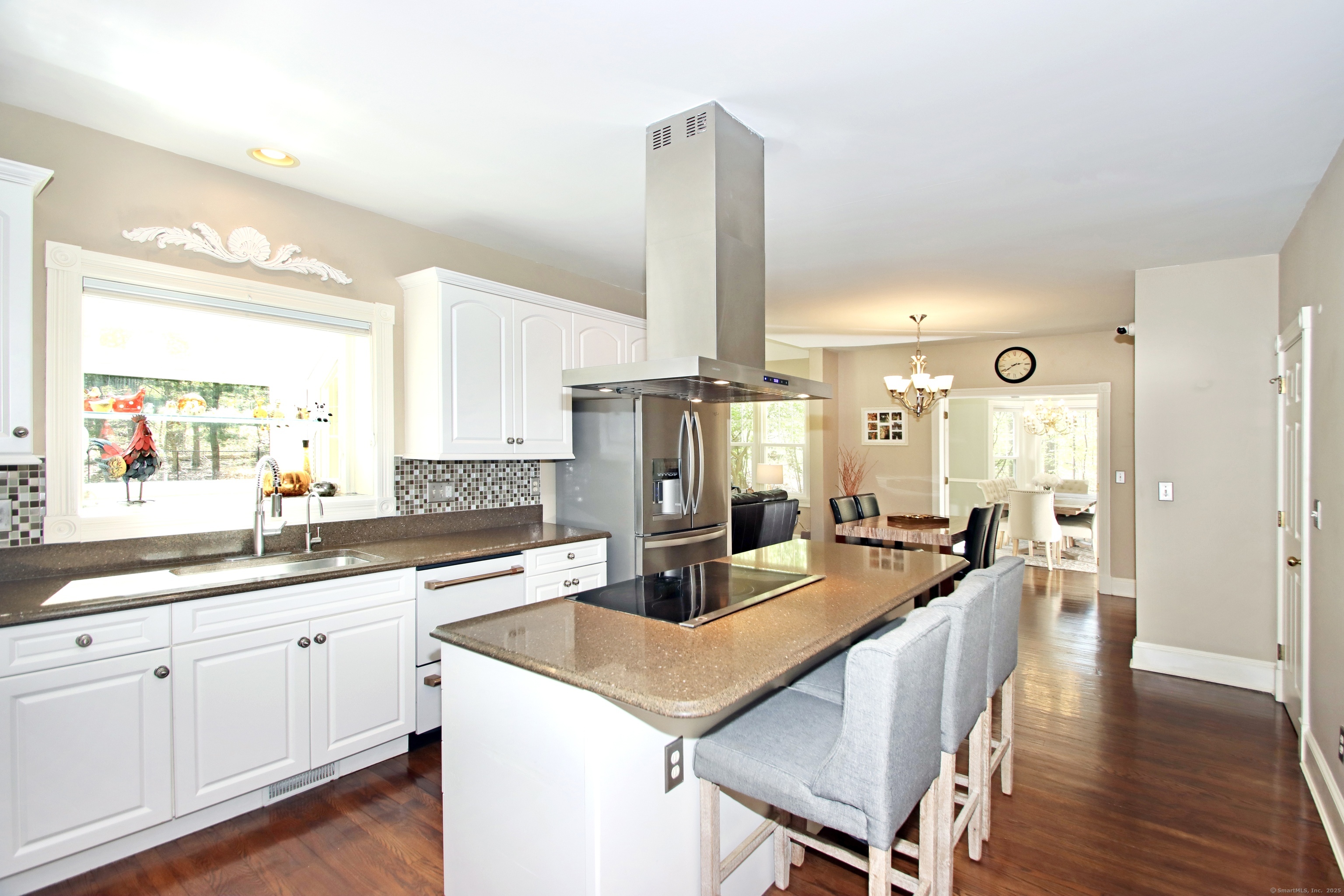 56 Grouse Lane, Woodbridge, Connecticut image 12
