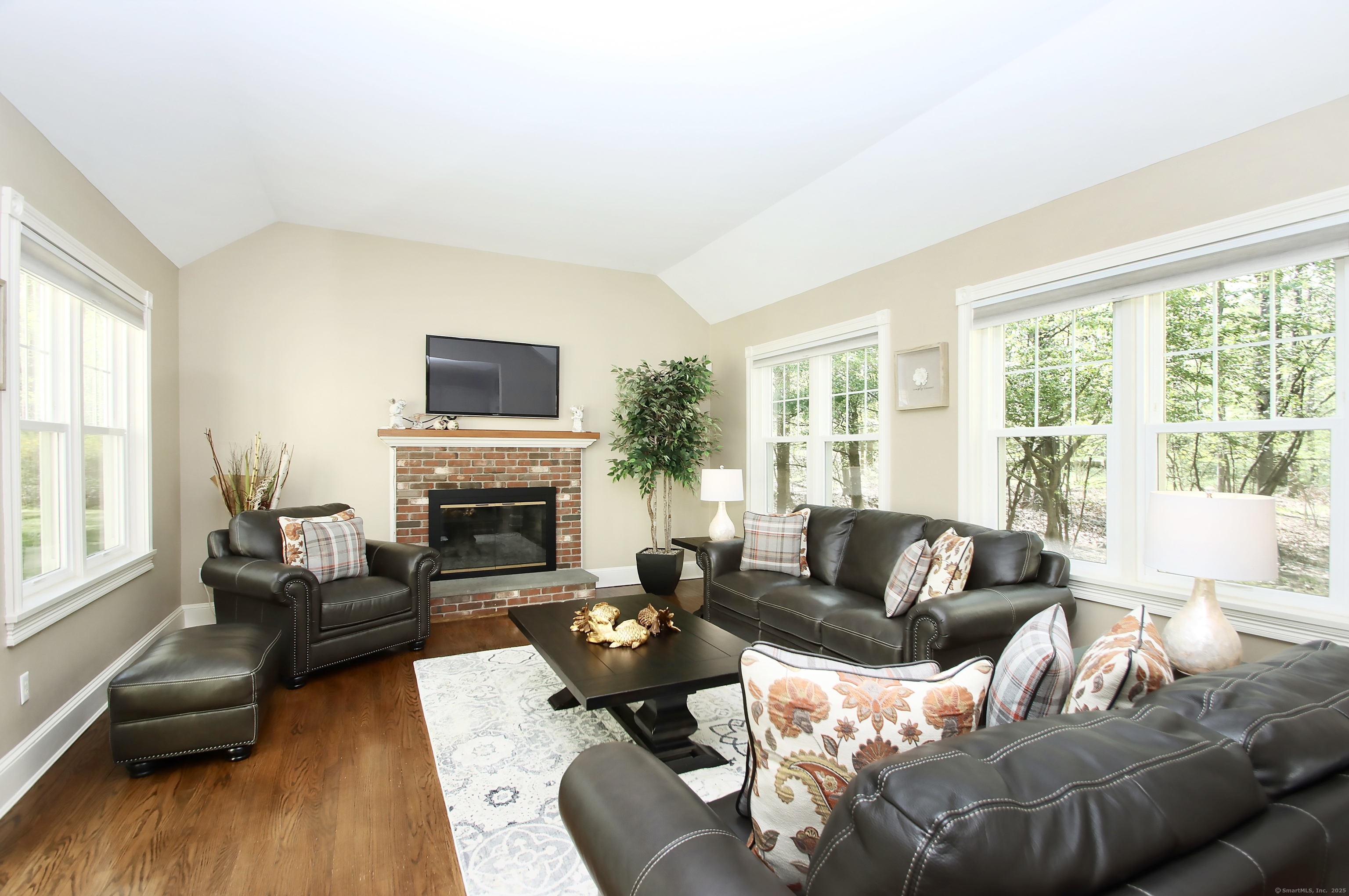 56 Grouse Lane, Woodbridge, Connecticut image 10