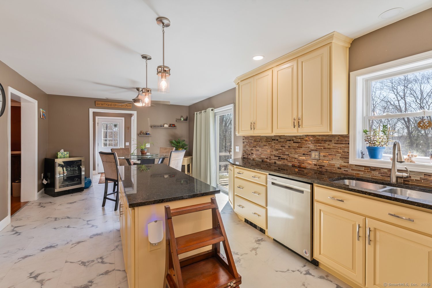 42 Pasay Road, Thompson, Connecticut image 4
