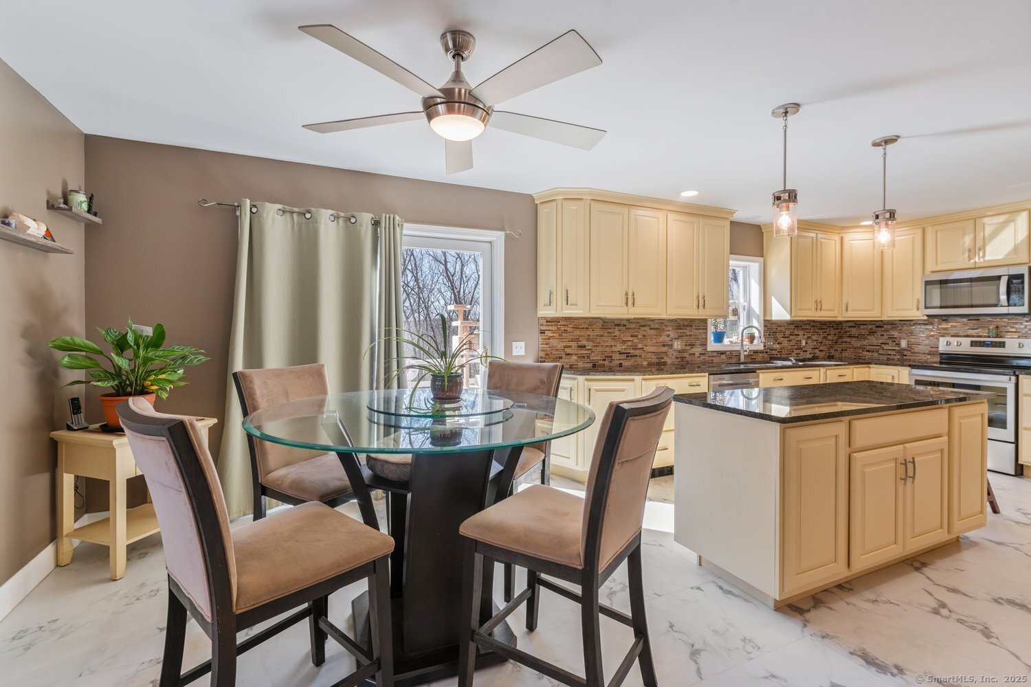 42 Pasay Road, Thompson, Connecticut image 7