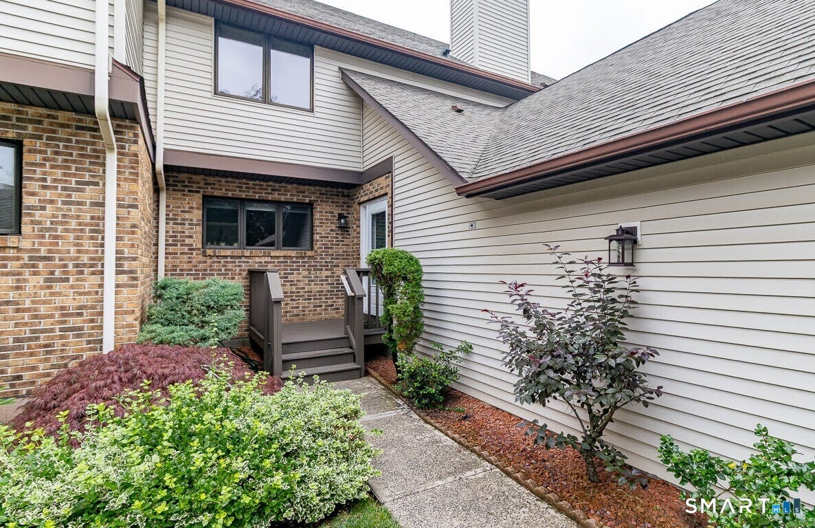19 Steeplechase Drive 19