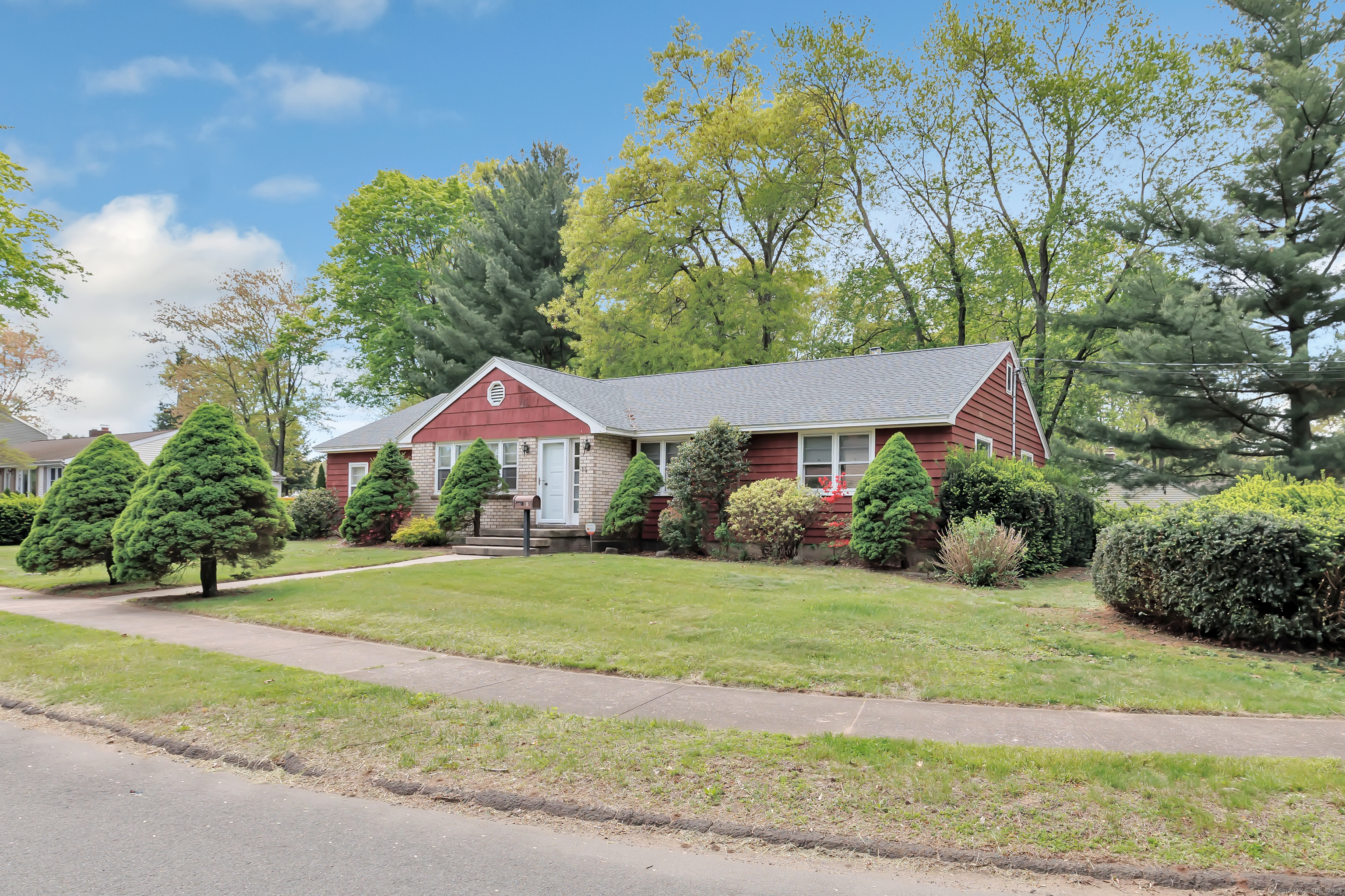15 Roger Avenue, North Haven, Connecticut image 34