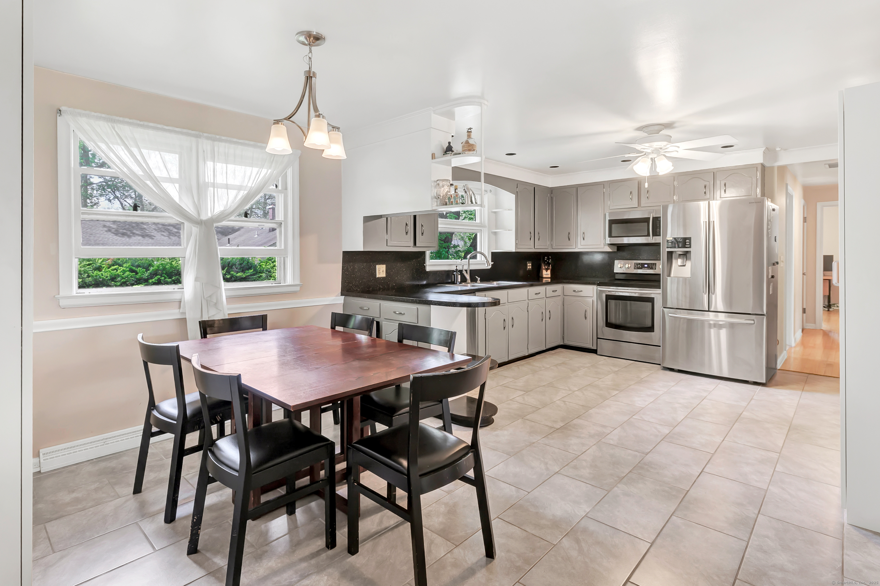 15 Roger Avenue, North Haven, Connecticut image 6
