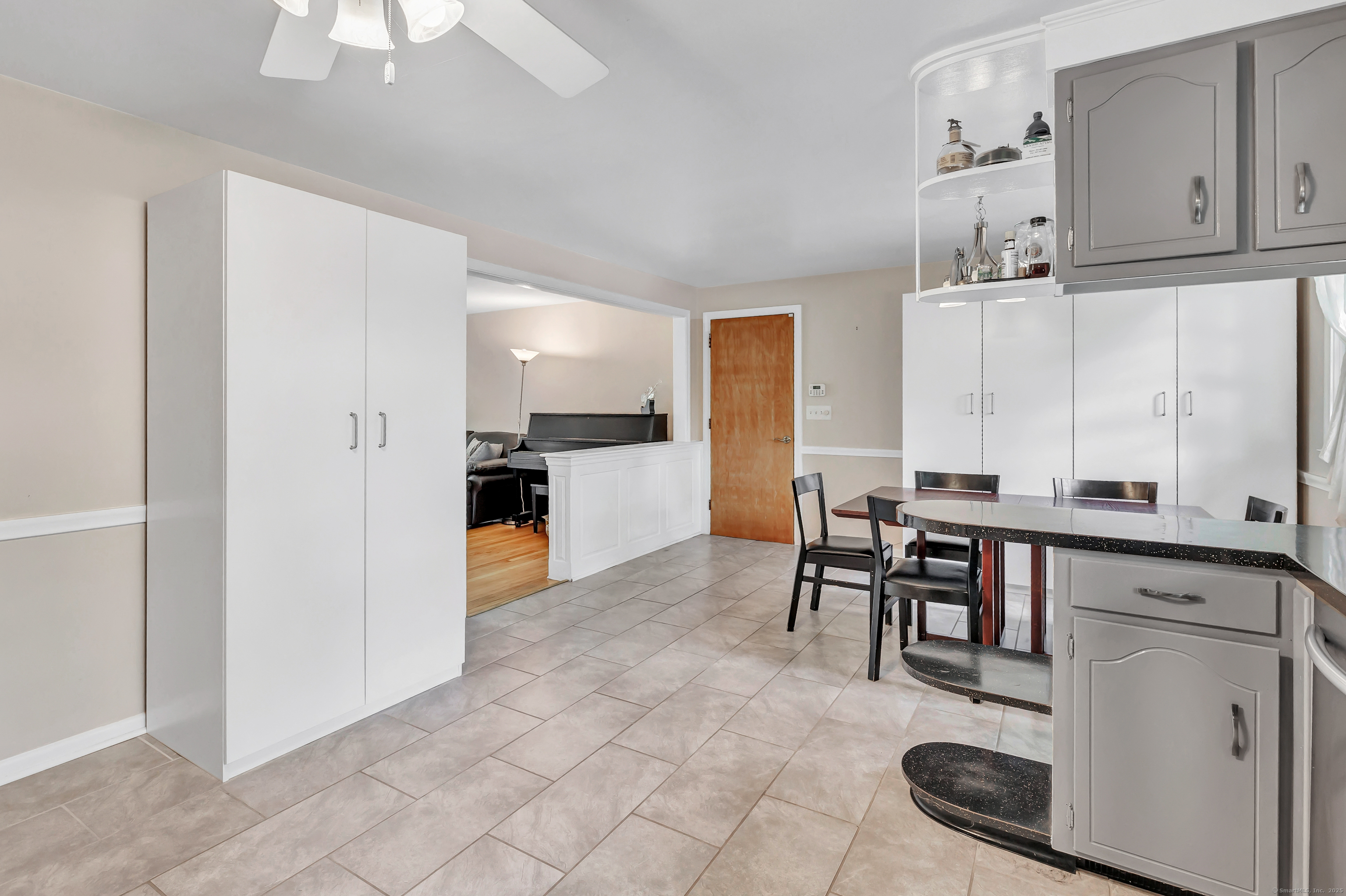 15 Roger Avenue, North Haven, Connecticut image 11