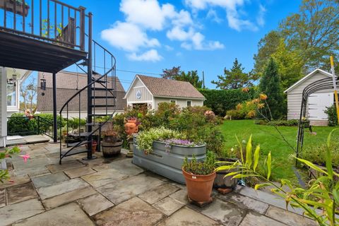 Tiny photo for 18 Little Point Street, Essex, CT 06426 (MLS # 24164505)