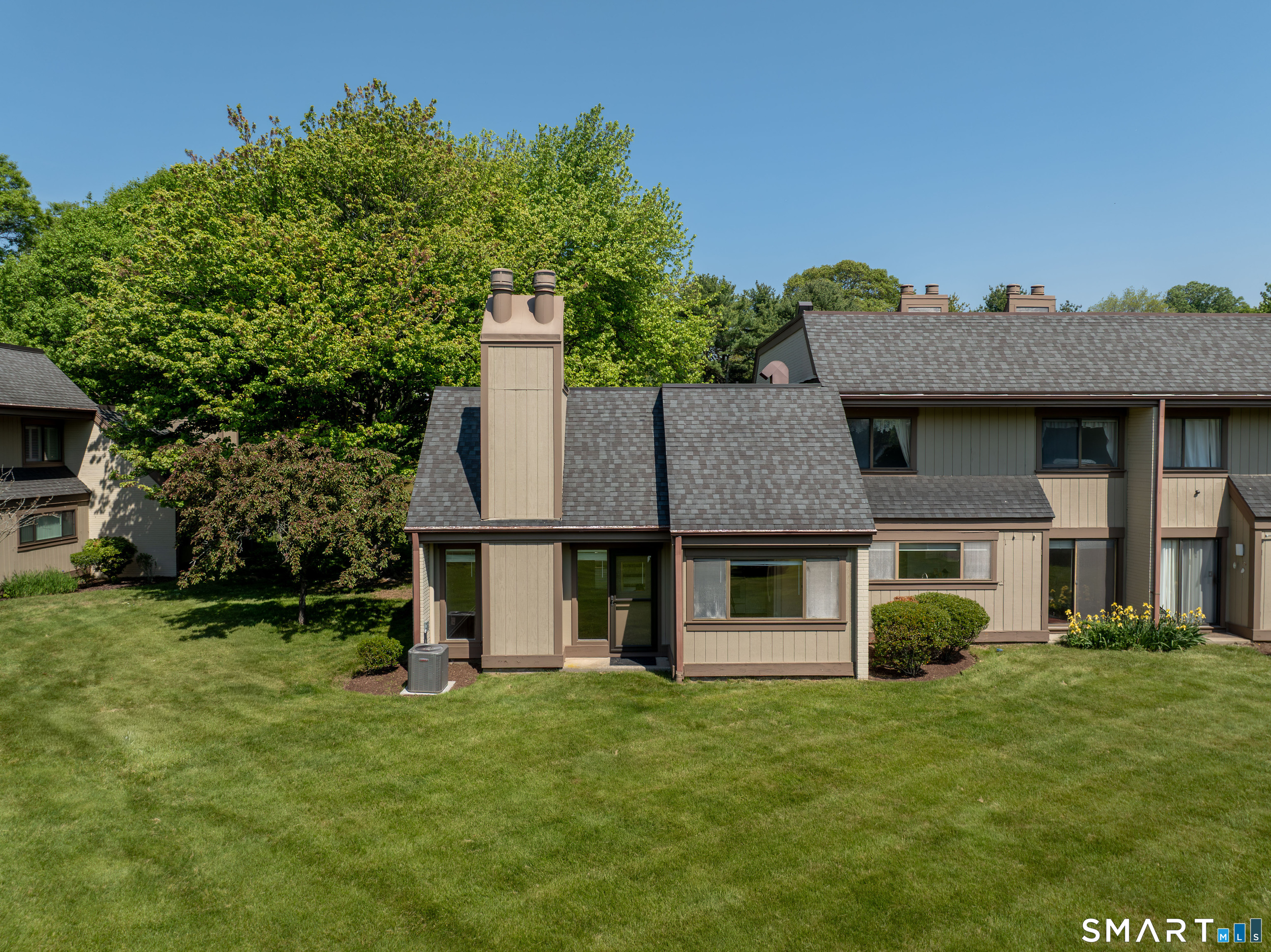 85 Viscount Drive 2F