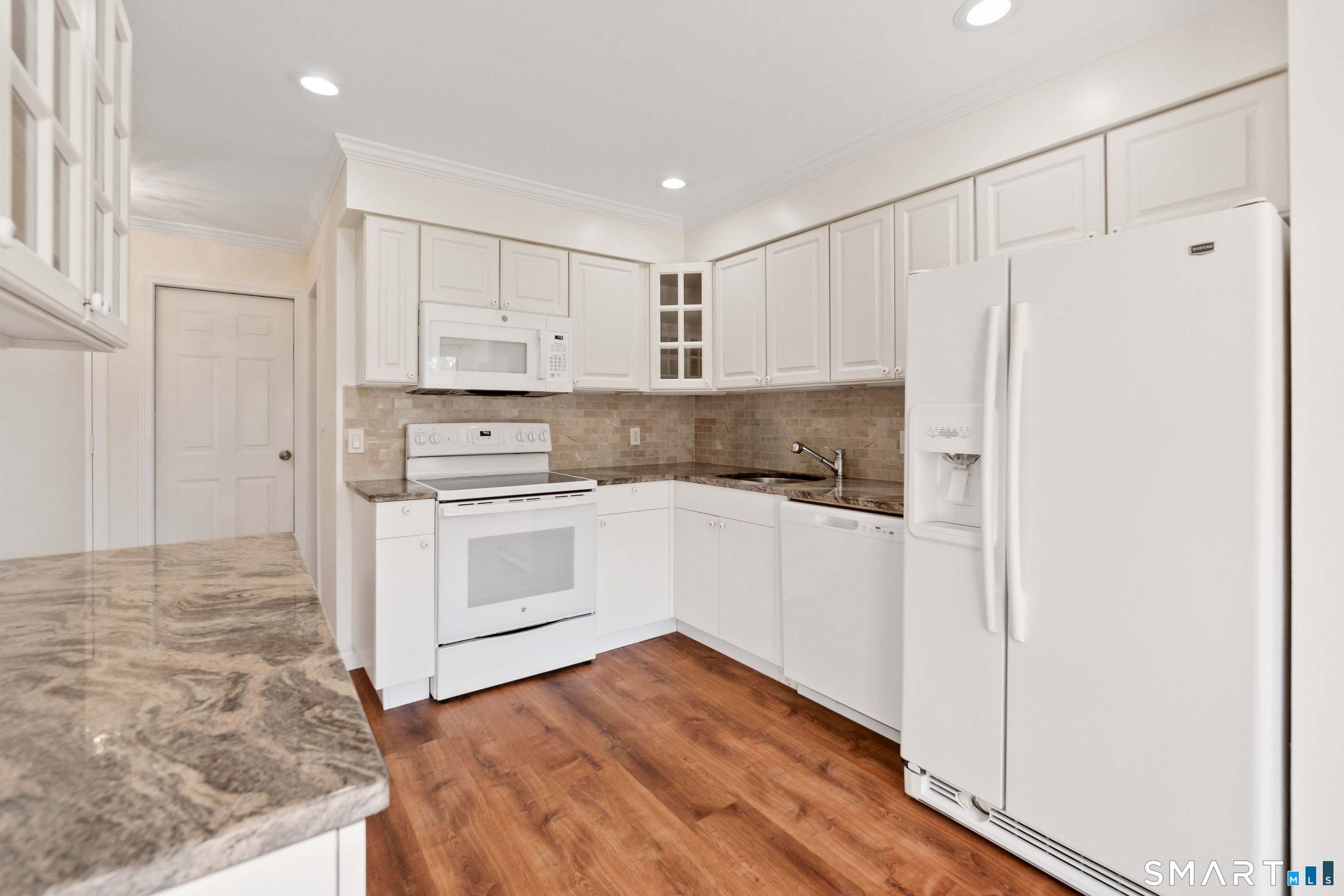 85 Viscount Drive 2F