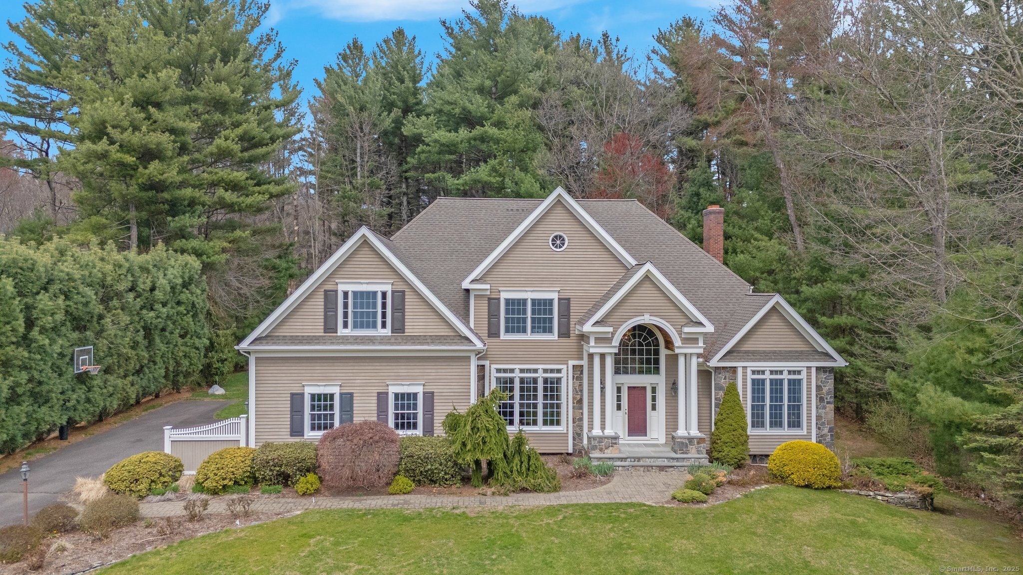 Property for Sale at Cardinal Drive, Glastonbury, Connecticut - Bedrooms: 4 
Bathrooms: 4 
Rooms: 9  - $750,000