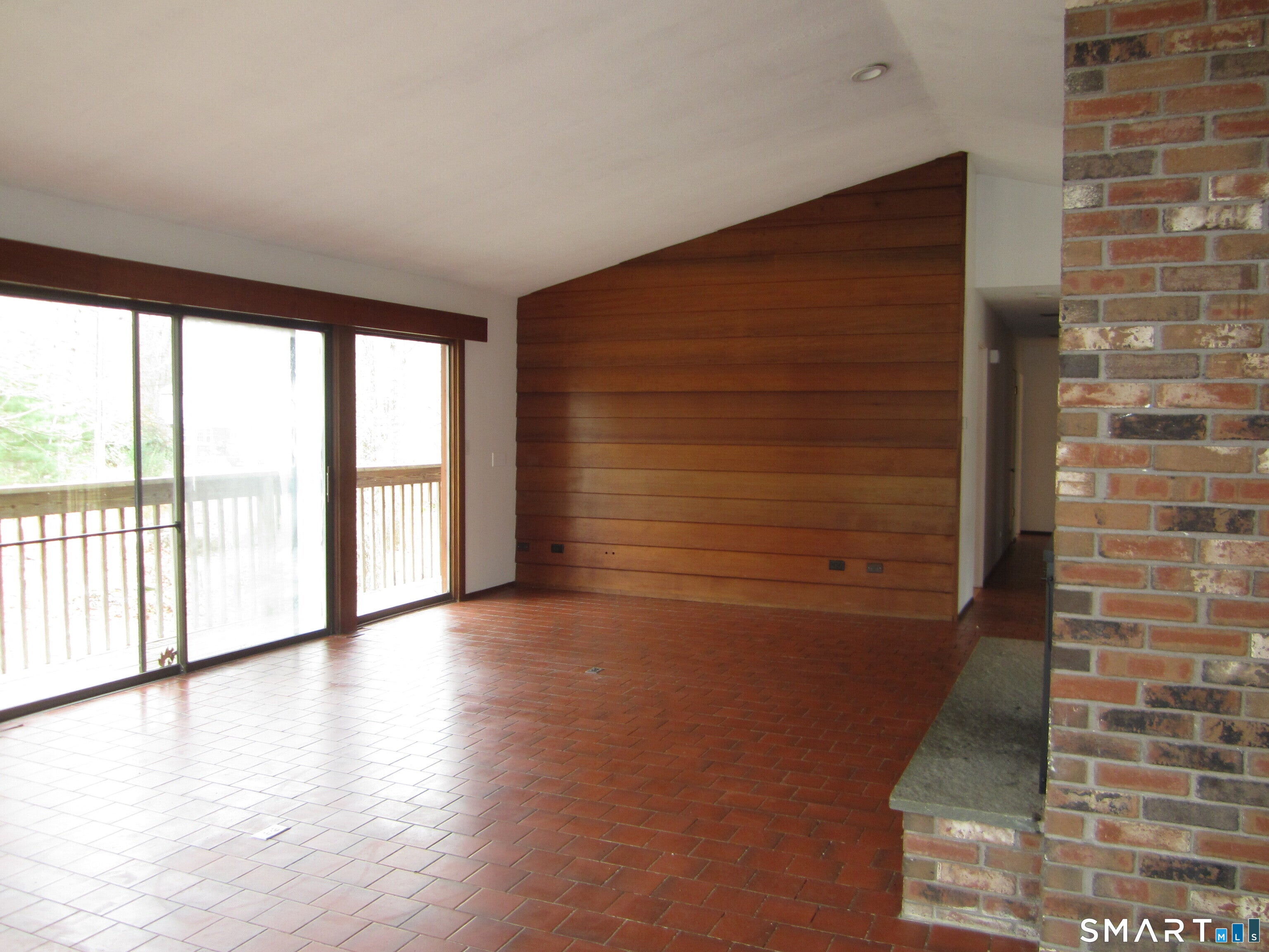 58 Candide Lane
