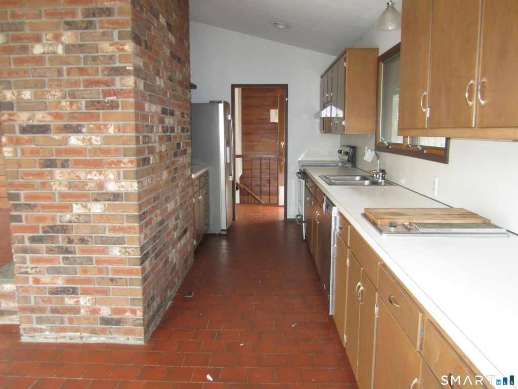 Photo of 58 Candide Lane, Mansfield, CT 06268 (MLS # 24171528)