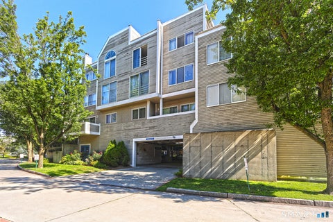 Tiny photo for 21 Harbour Close #A-21, New Haven, CT 06405 (MLS # 24201615)